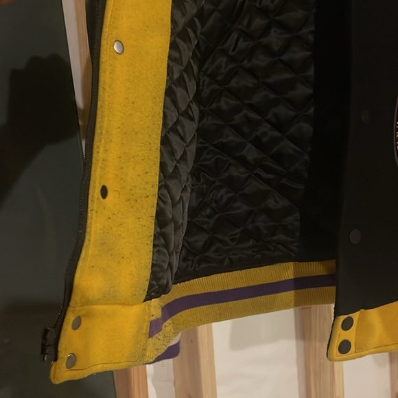 LOS ANGELES LAKERS COLOR BLOCK VARSITY JKT - Picture 11 of 12